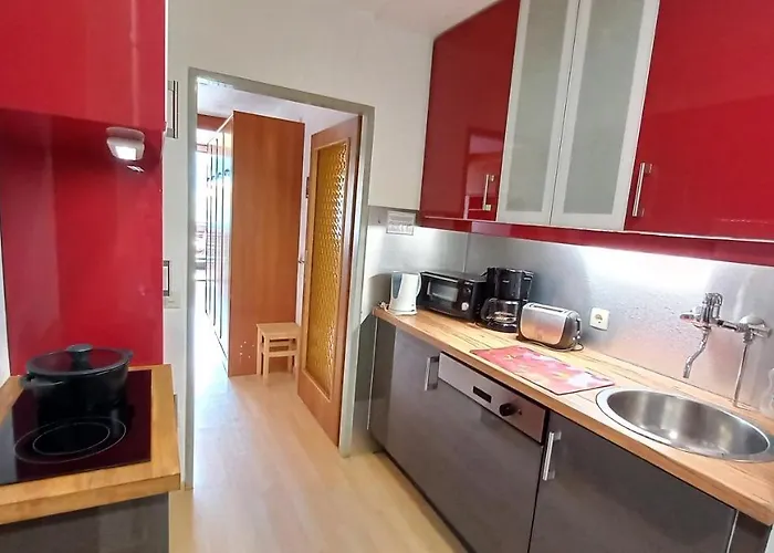 Apartment Maren Seeblick Haus Haensel&gretel Am Ossiacher See, Hallenbad, Skiarena Gerlitzen